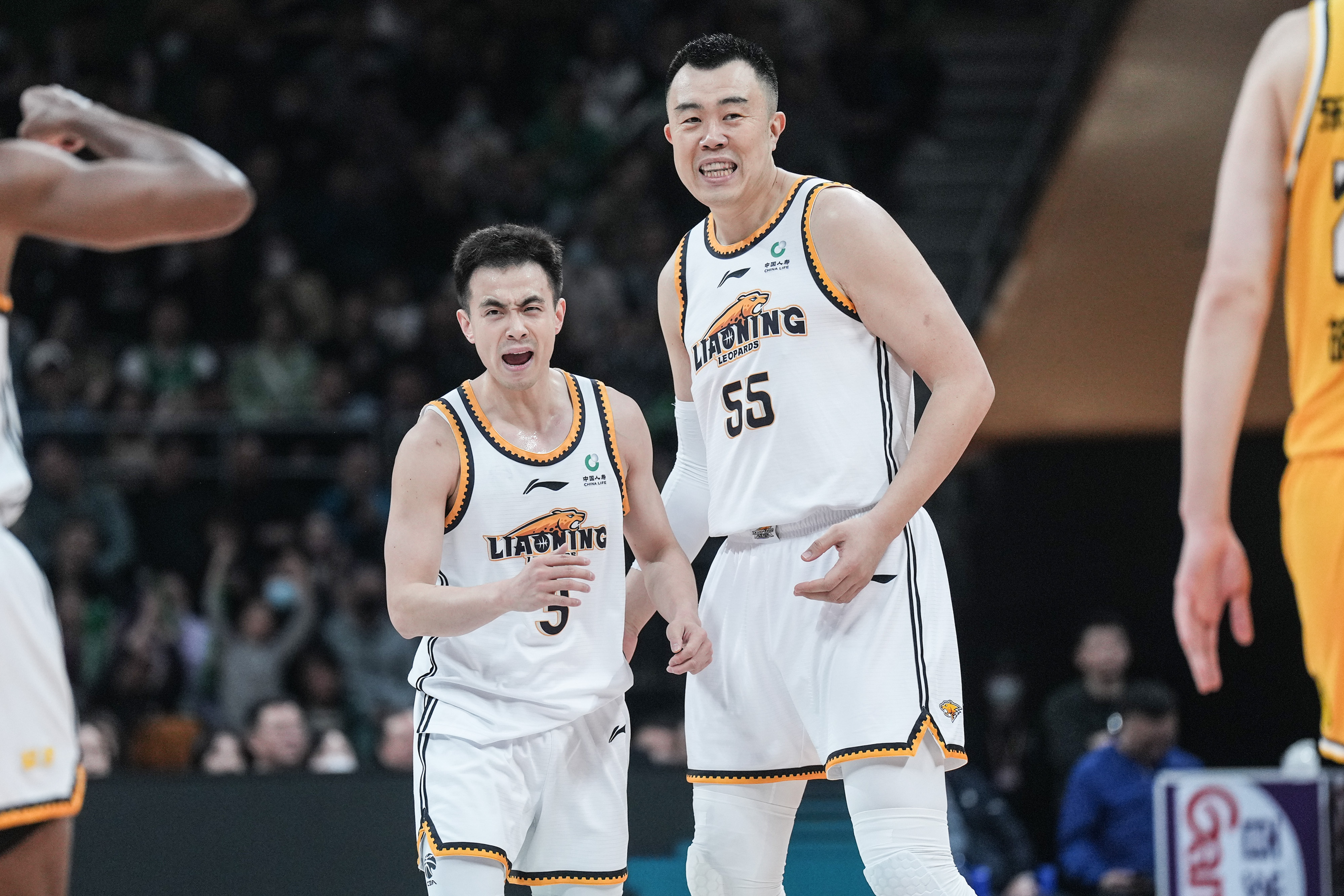 关于CBA季后赛集结日再迎强敌，辽宁本钢绝杀压哨，主帅态度——话题不断，球队文化再被提及的信息